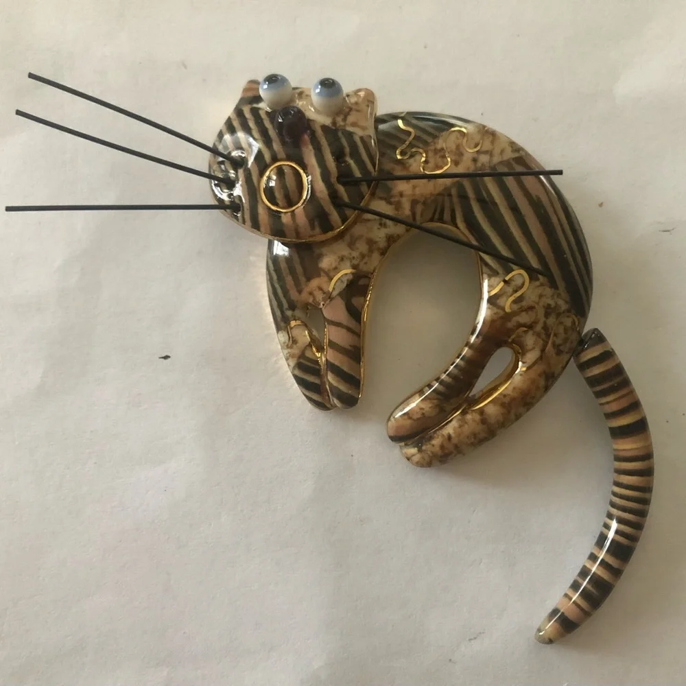Artisan CYNTHIA CHAUNG Kitty Cat Brooch Pin Reticulated